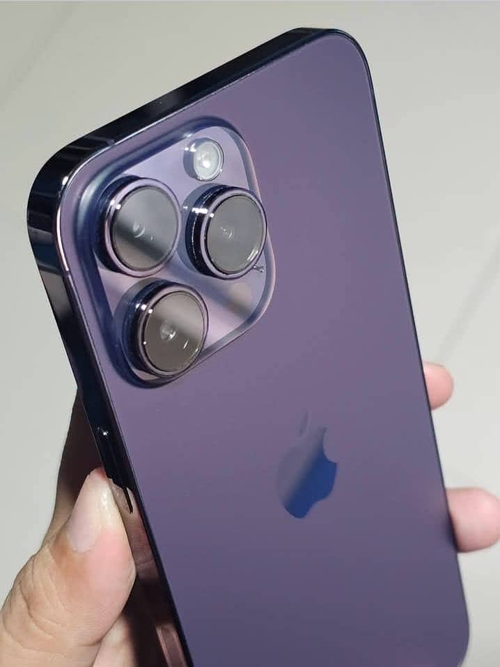 Apple iPhone 14 Pro Max 1
