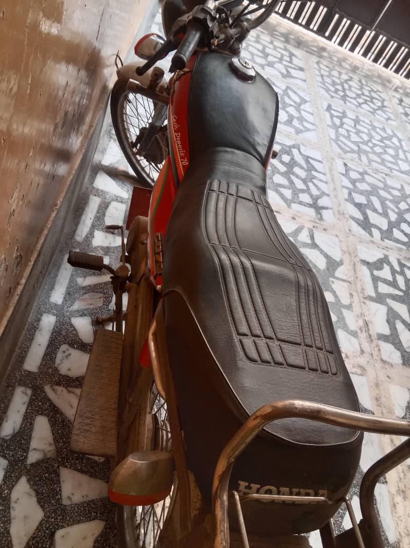 Honda CD 70 12