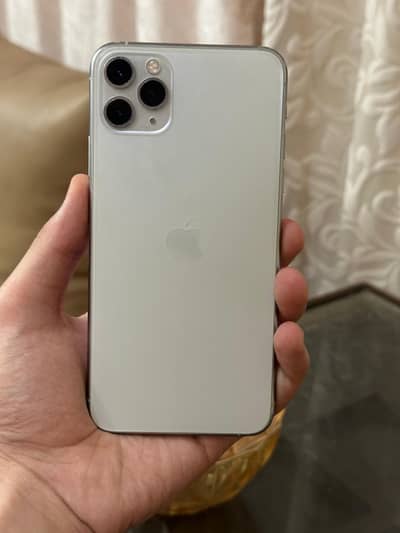 Apple iPhone 11 Pro Max factory unlocked with box