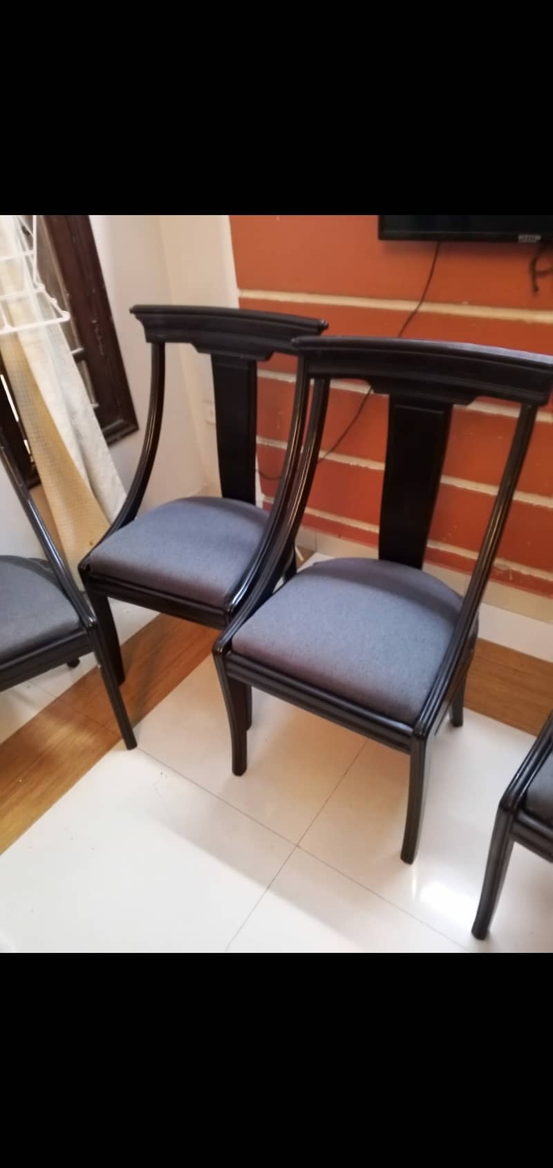 8 seater dining table 4