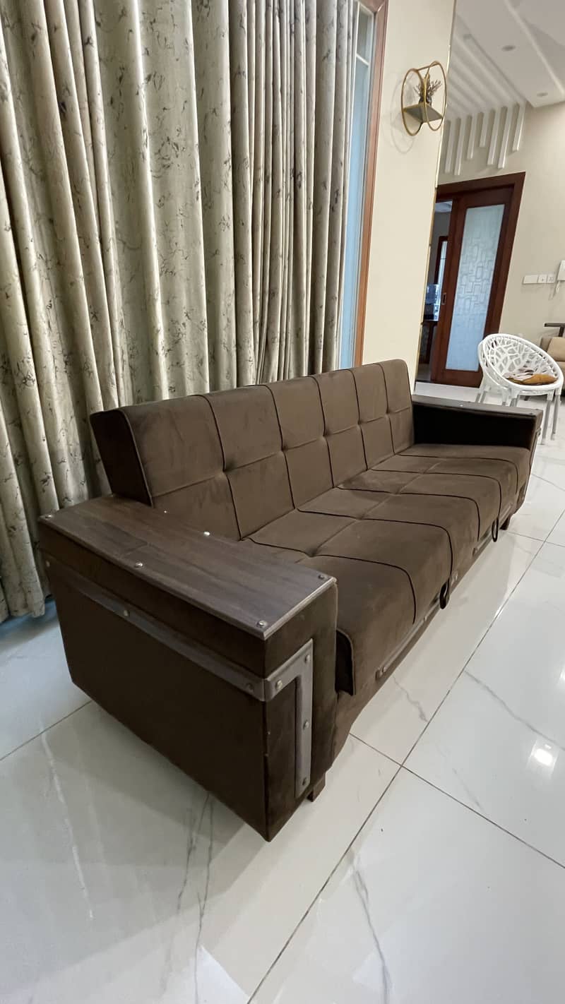Sofa cumbed 0
