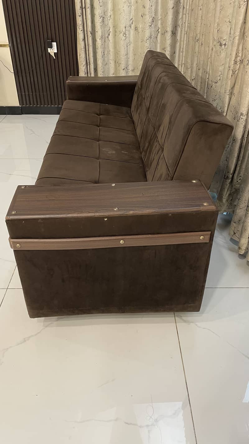 Sofa cumbed 2