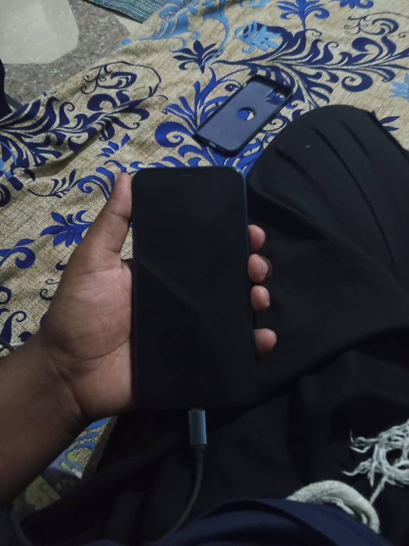 Apple iPhone 12 Mdm 1