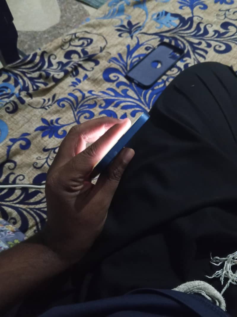 Apple iPhone 12 Mdm 2