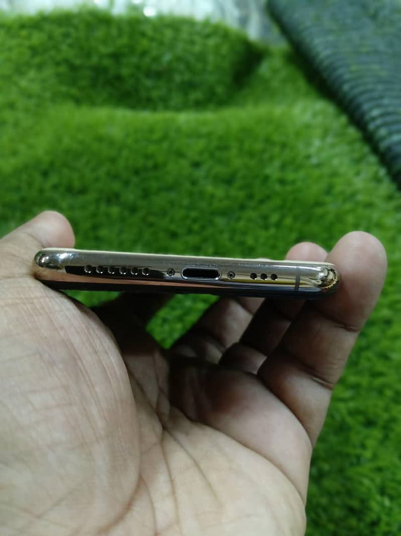 Apple iPhone XS 2