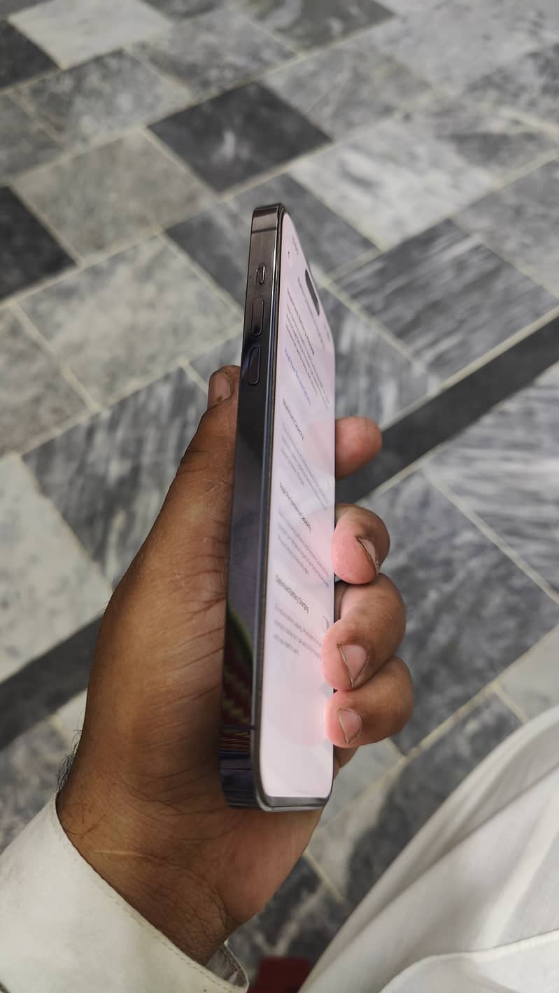 Apple iPhone 14 Pro Max 3