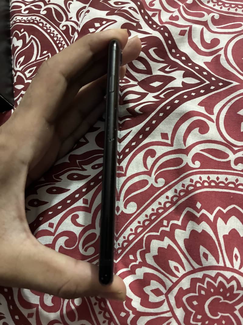 Apple iPhone 7 5