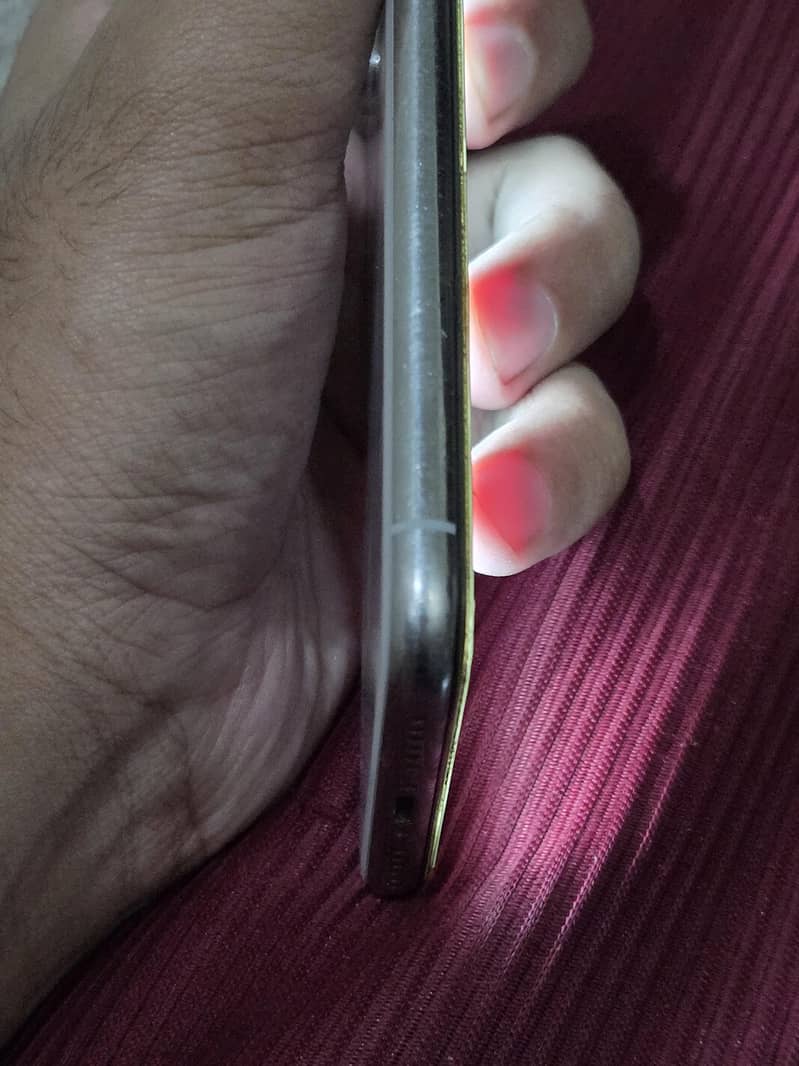 Apple iPhone X 5