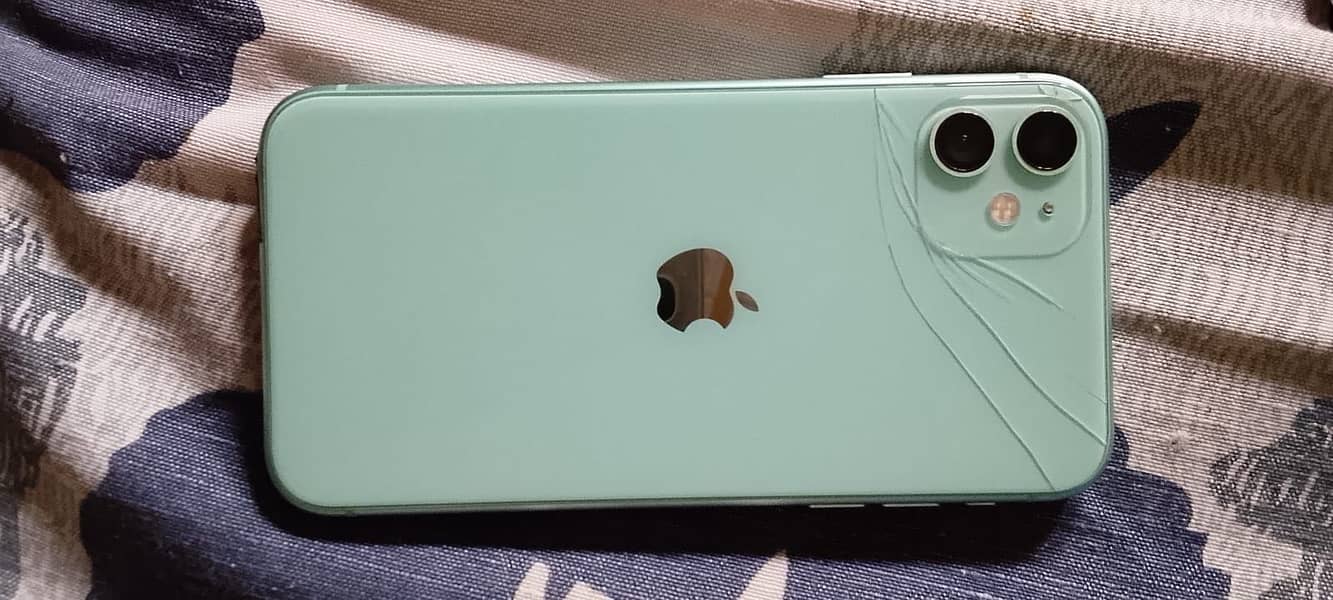 Apple iPhone 11 0