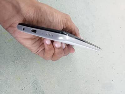 Samsung Mobile A70