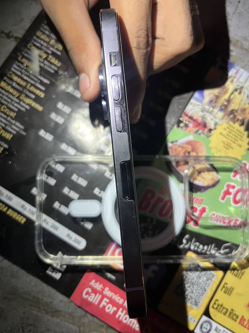 Apple iPhone 14 Pro 4