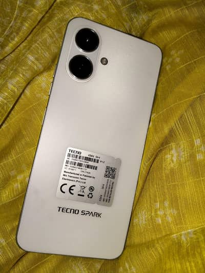 Tecno Spark Go 2 . . . . . . . 4/64