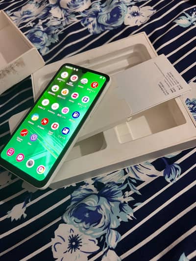 rakuten big s 5g 8gb 128gb only back break baki all ok phone hai