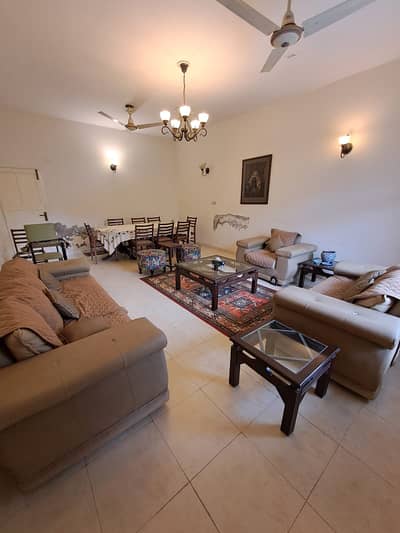 16 Marla House on Prime Location for SALE
