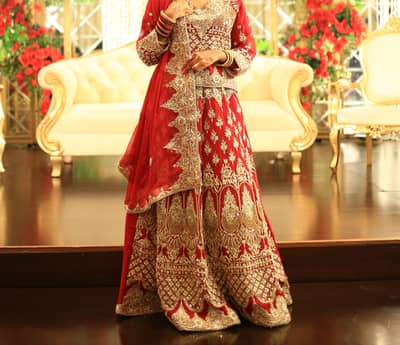 Used Barat lehnga