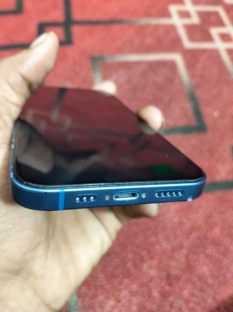 Apple iPhone 13 7
