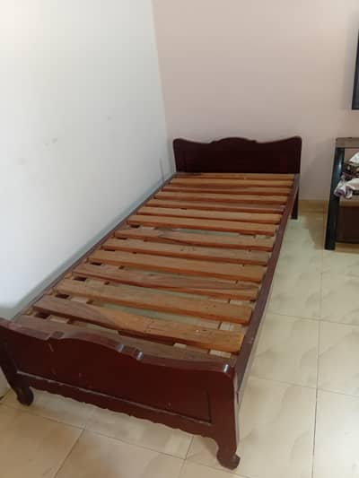 I sell my single bed pair make wooden
