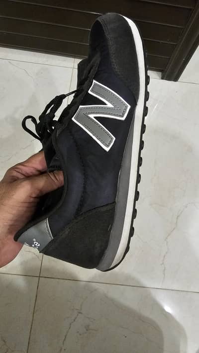New balance original shoe's available for sale now, very comfortable s