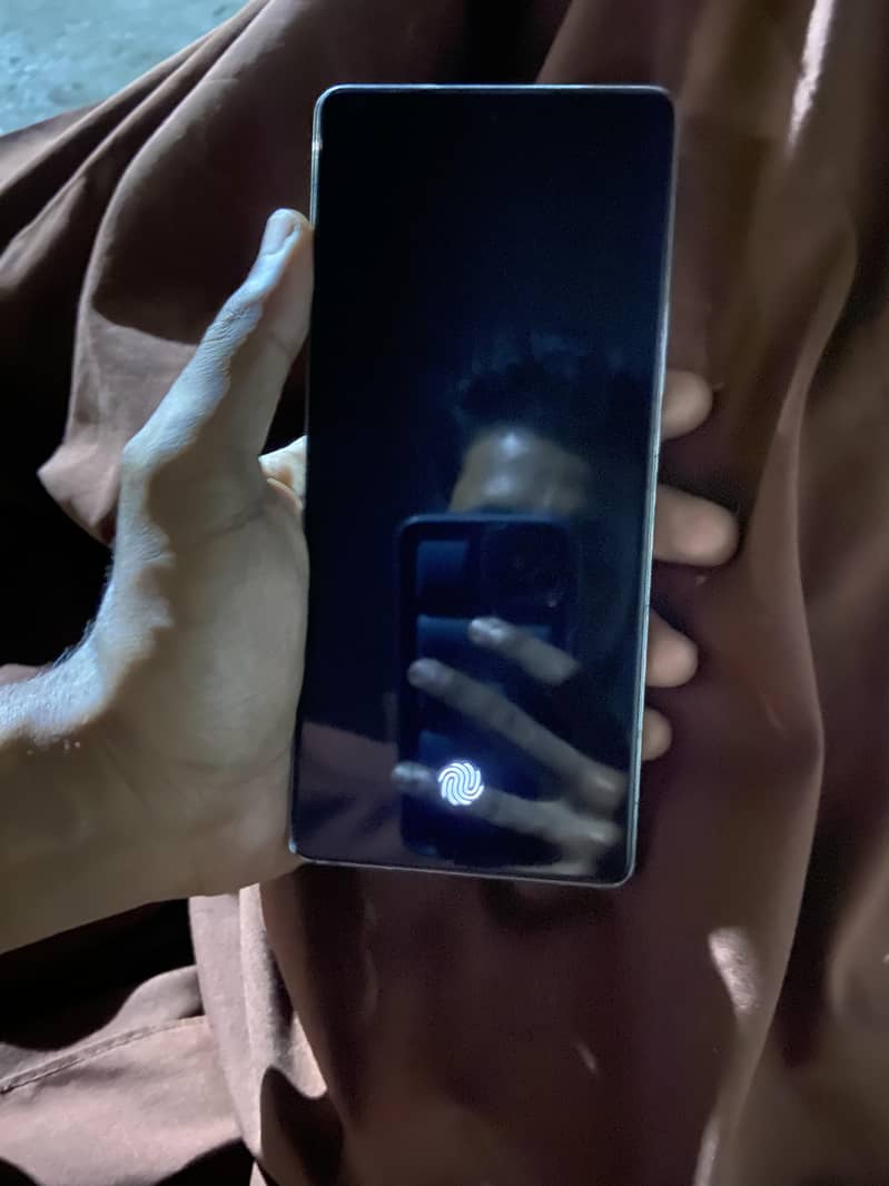 Infinix Note 40 5