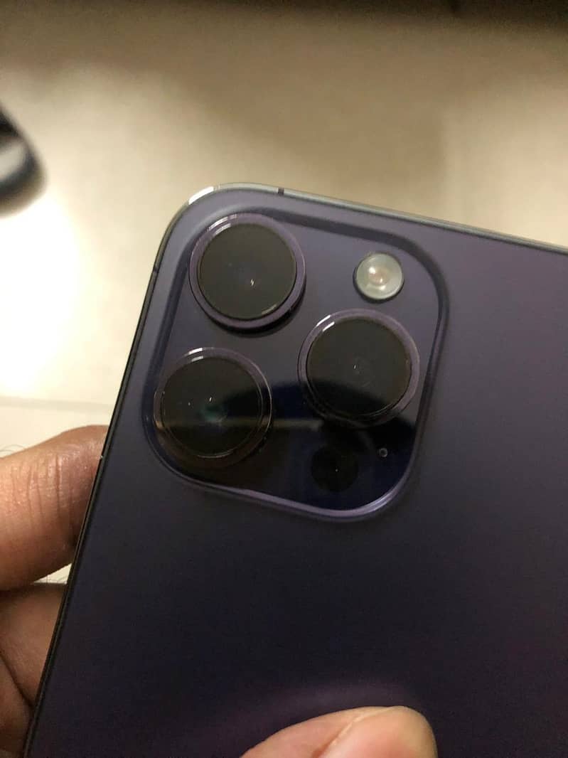 Apple iPhone 14 Pro Max 6