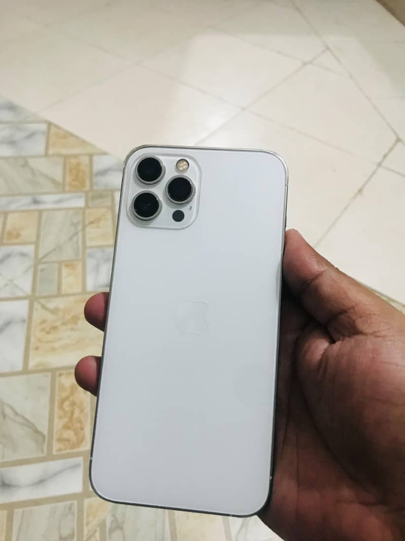 iphone 12 Pro Max 0
