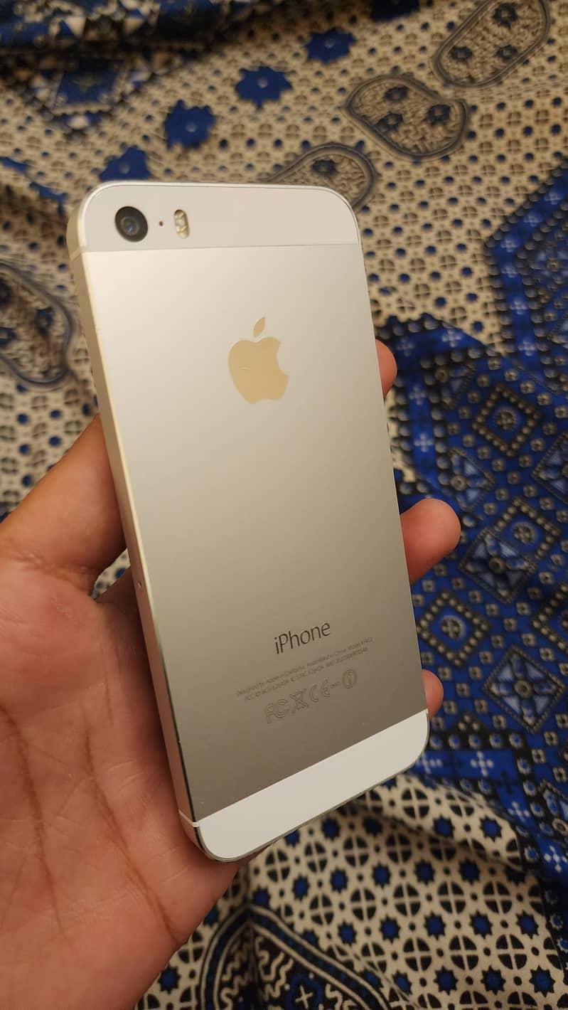 Apple iPhone 5s 6