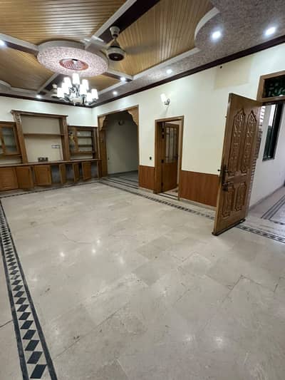 7 Marla Ground Portion In G-13/1 For Rent