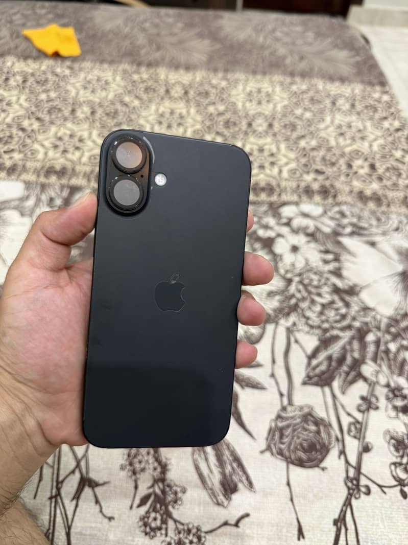 Apple iPhone 16 Plus 6