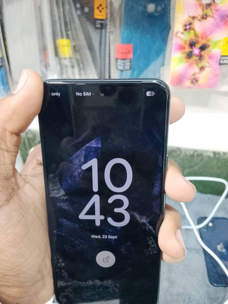 Google Pixel 8 2
