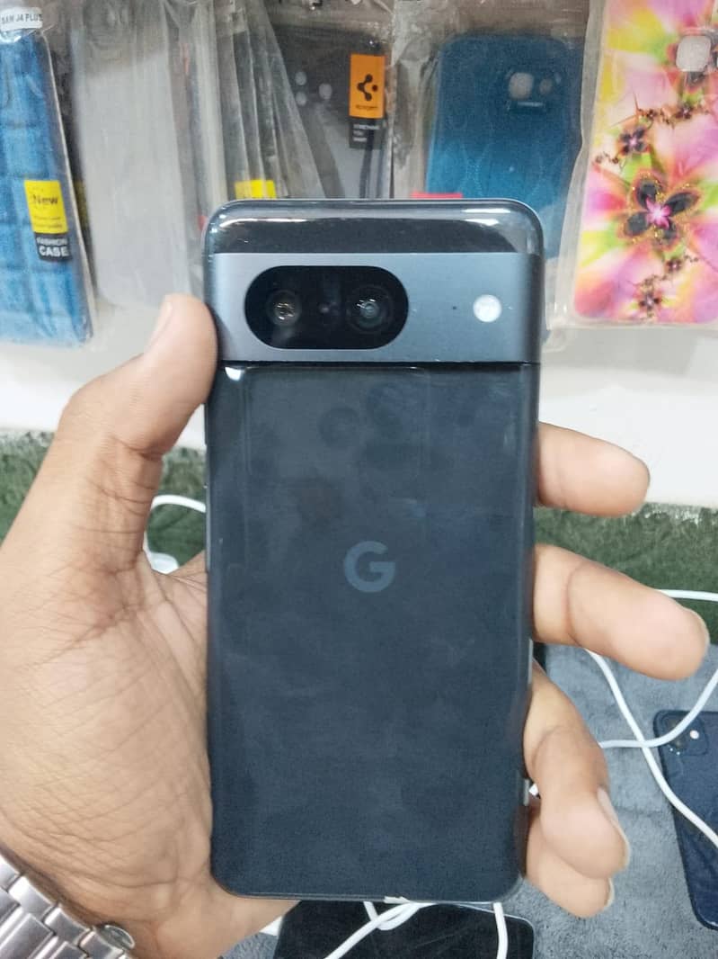 Google Pixel 8 3