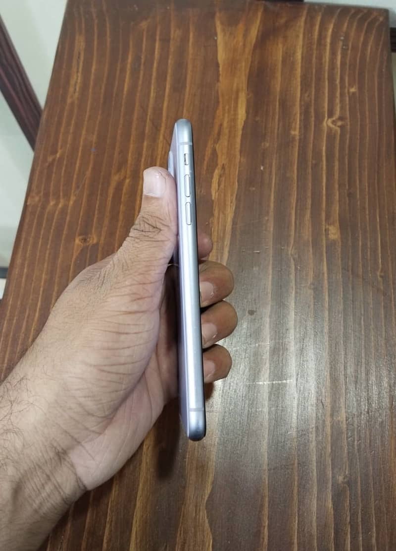 Apple iPhone 11 2
