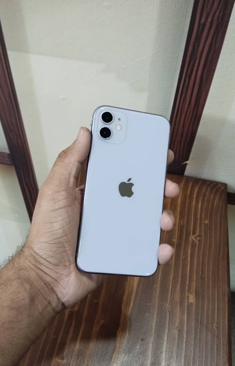 Apple iPhone 11 0