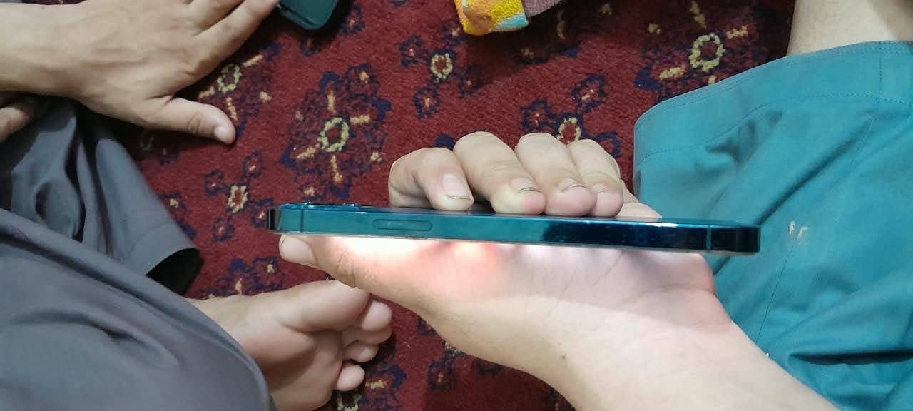 Apple iPhone 12 Pro 2