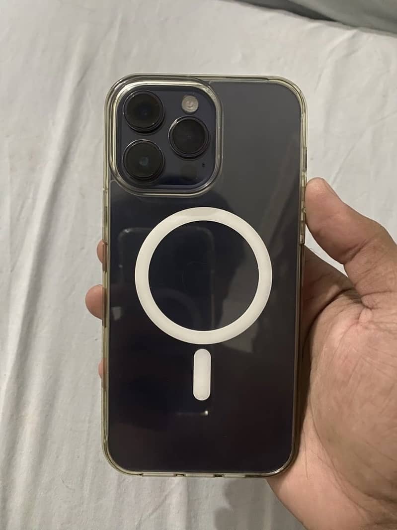 Apple iPhone 14 Pro Max 3