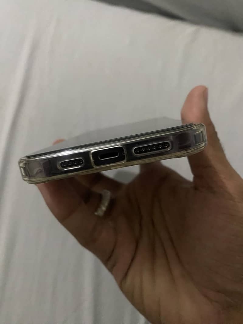 Apple iPhone 14 Pro Max 4
