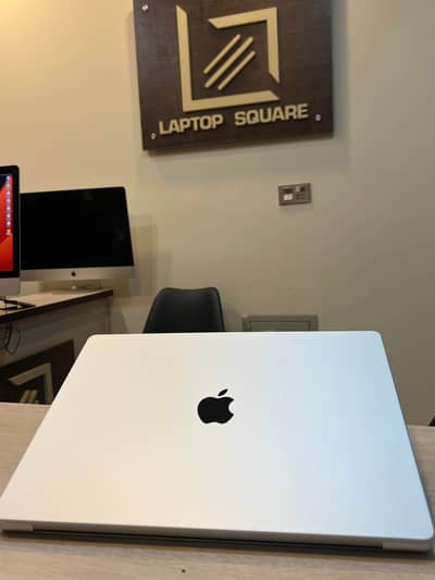 Apple MacBook M5 Pro 2026 24GB RAM 1TB SSD 16 inch 20 GPU