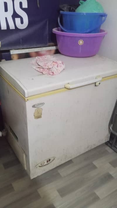 Deep freezer