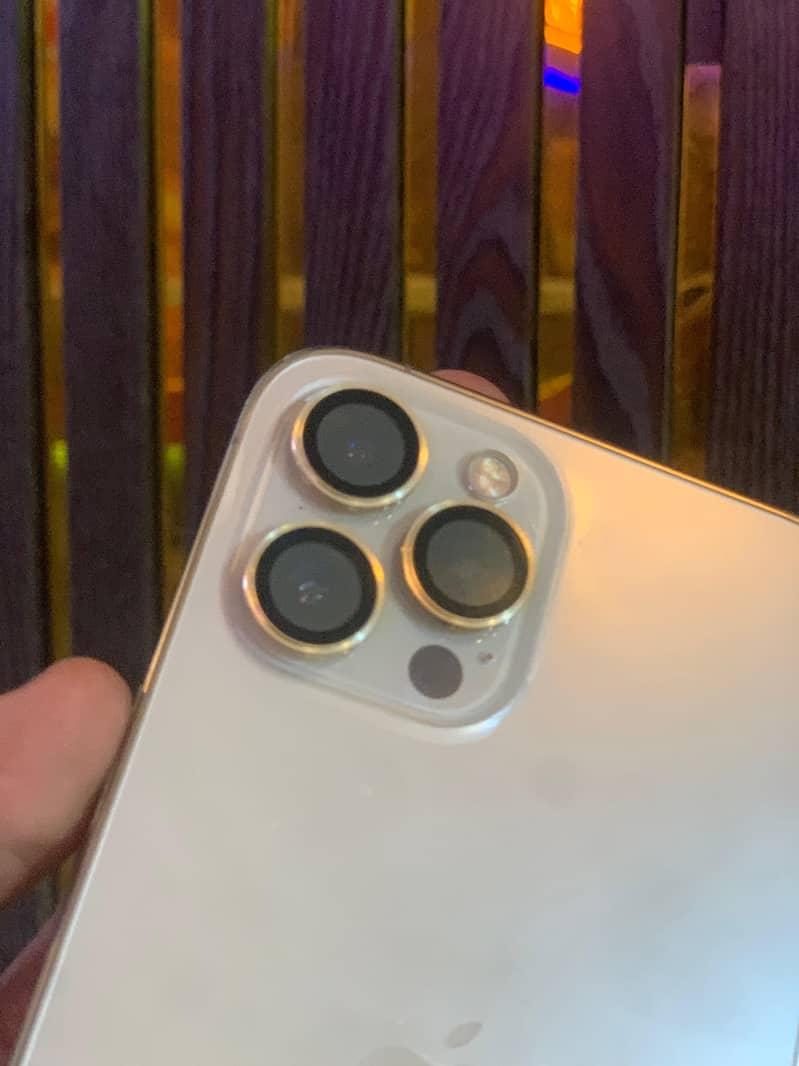 Apple iPhone 12 Pro Max 8