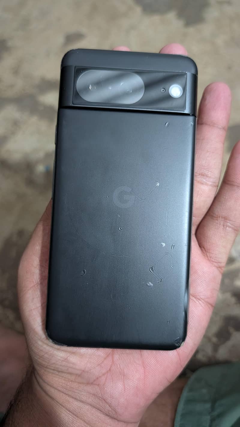 Google Pixel 8 5
