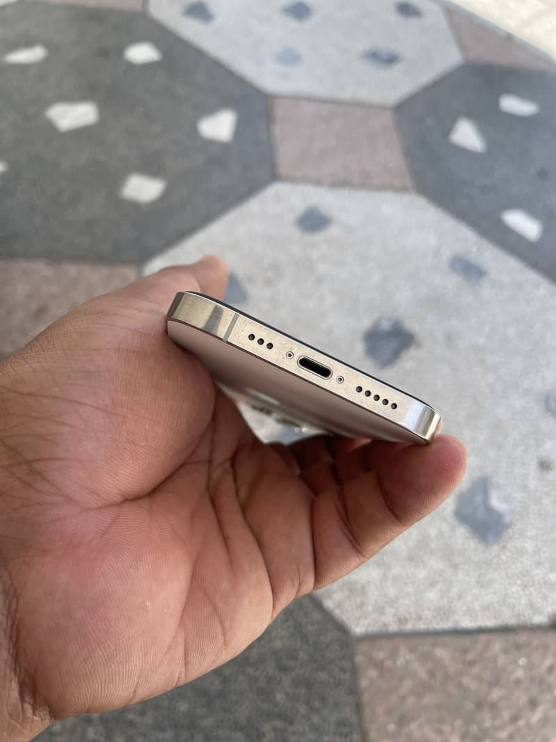 Apple iPhone 12 Pro 2