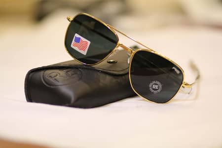 American optical sun glasses with box