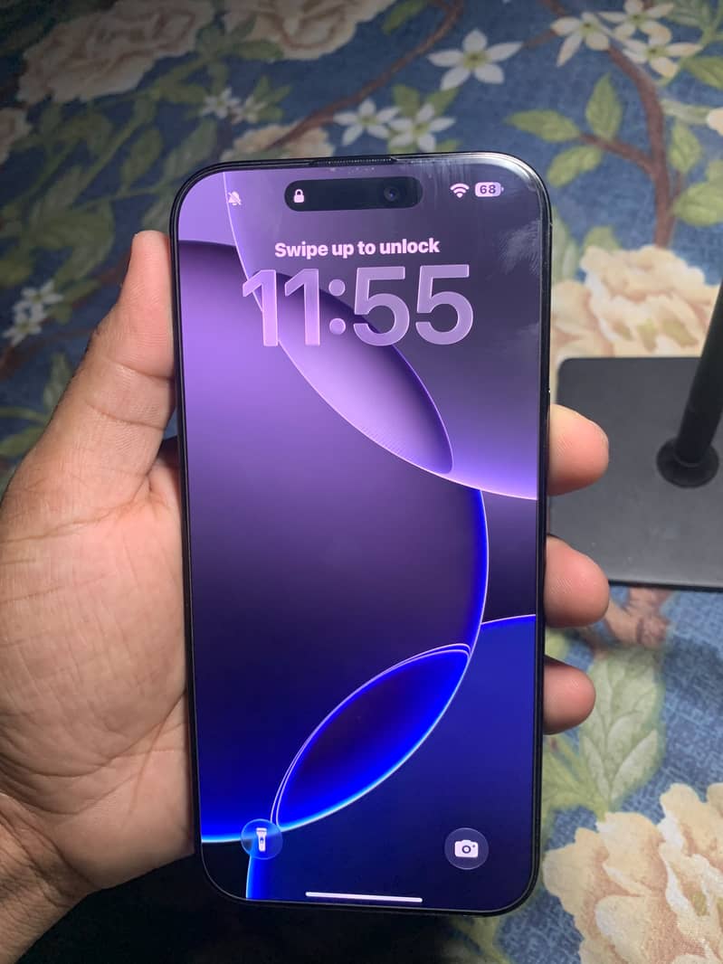 Apple iPhone 16 Pro Max 4