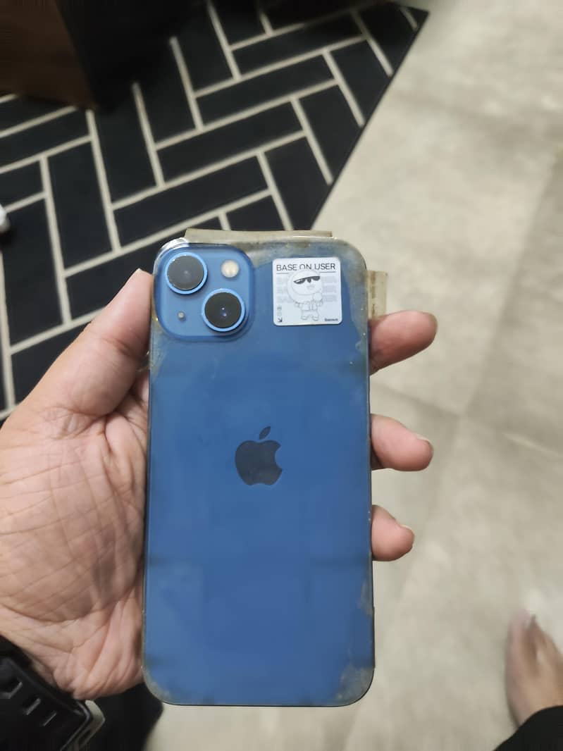 Apple iPhone 13 6