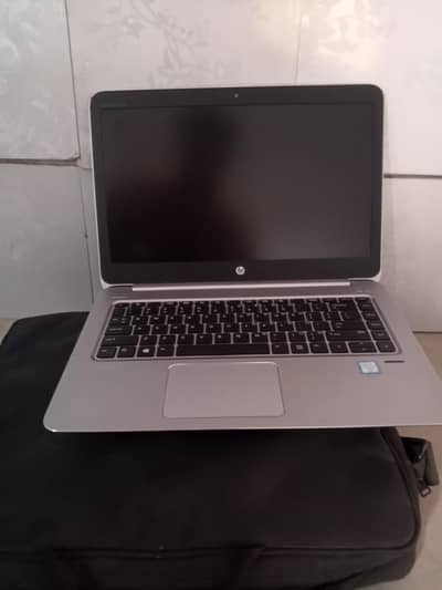 HP ELITE BOOK 1040 G3