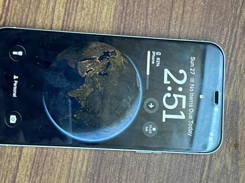 Apple iPhone 12 1
