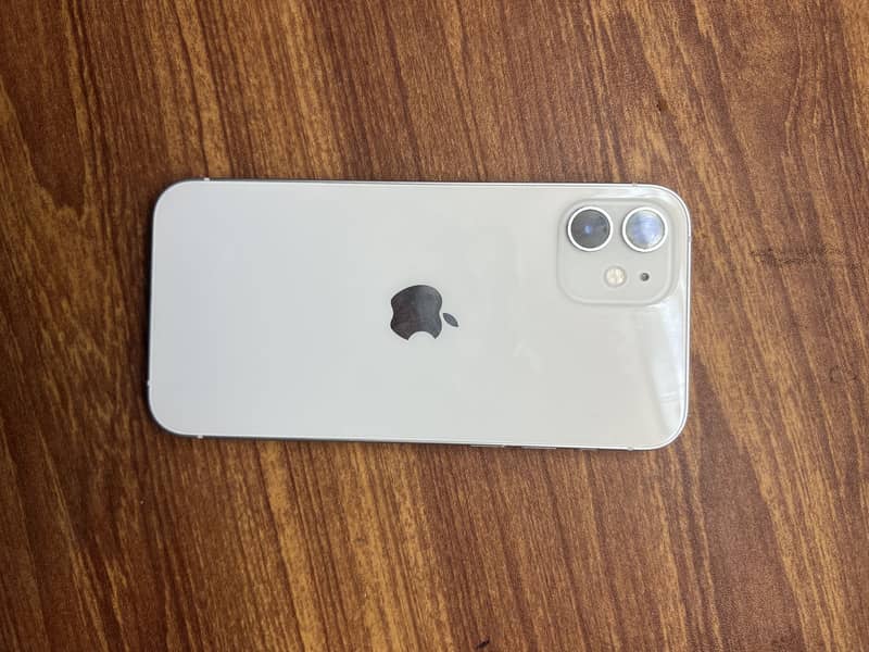 Apple iPhone 12 8