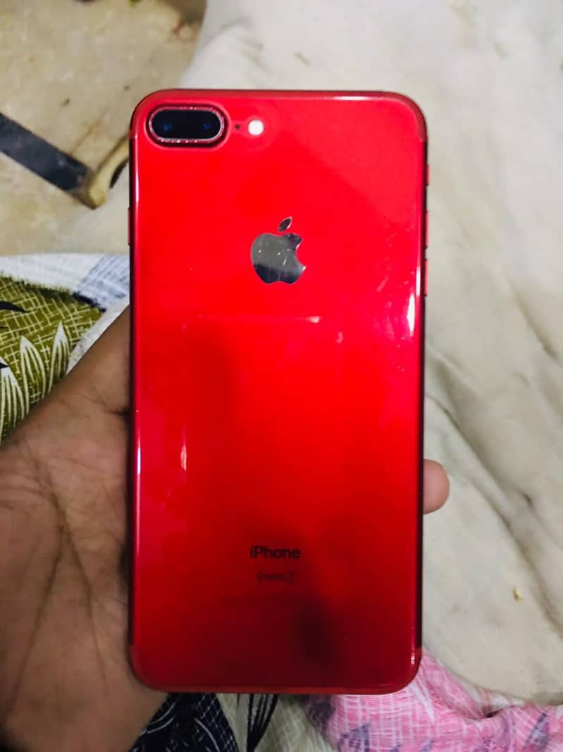 Apple iPhone 7 Plus 0