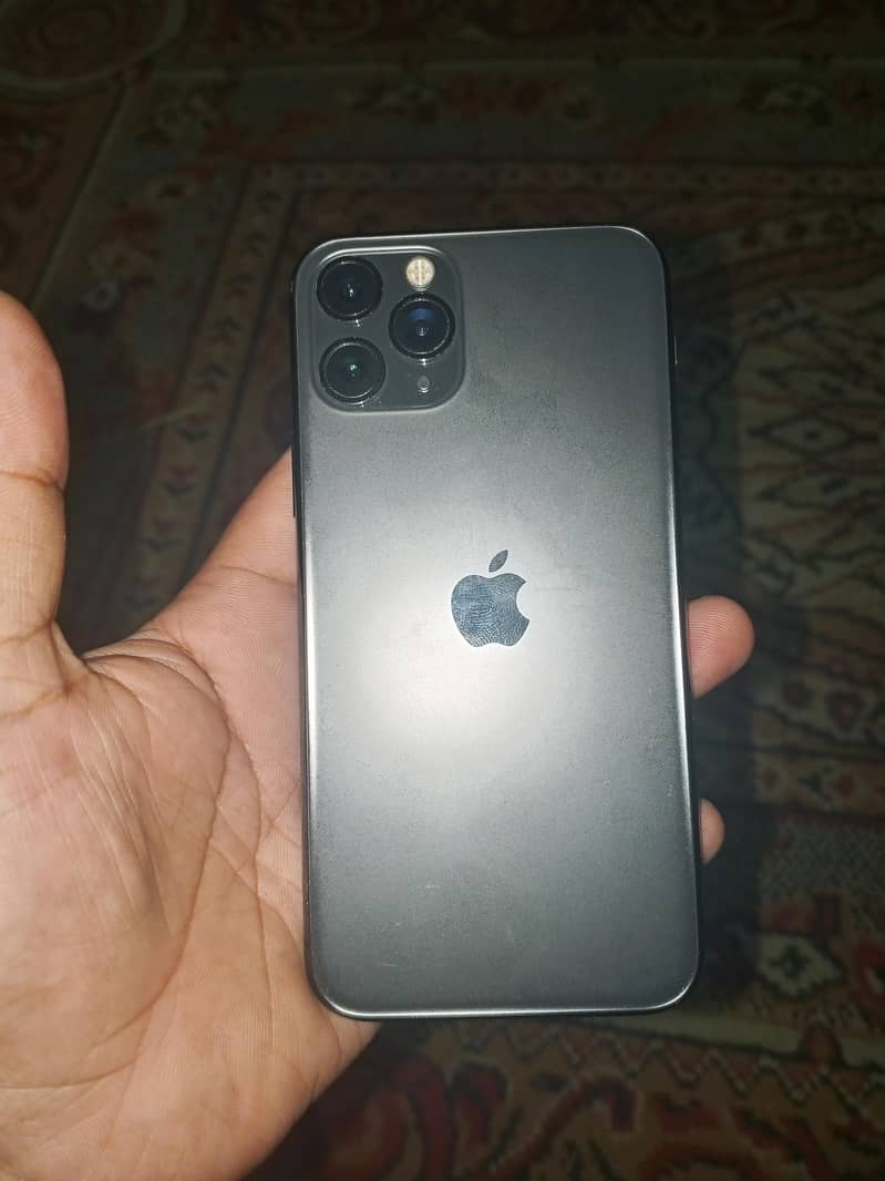 Apple iPhone 11 Pro 1