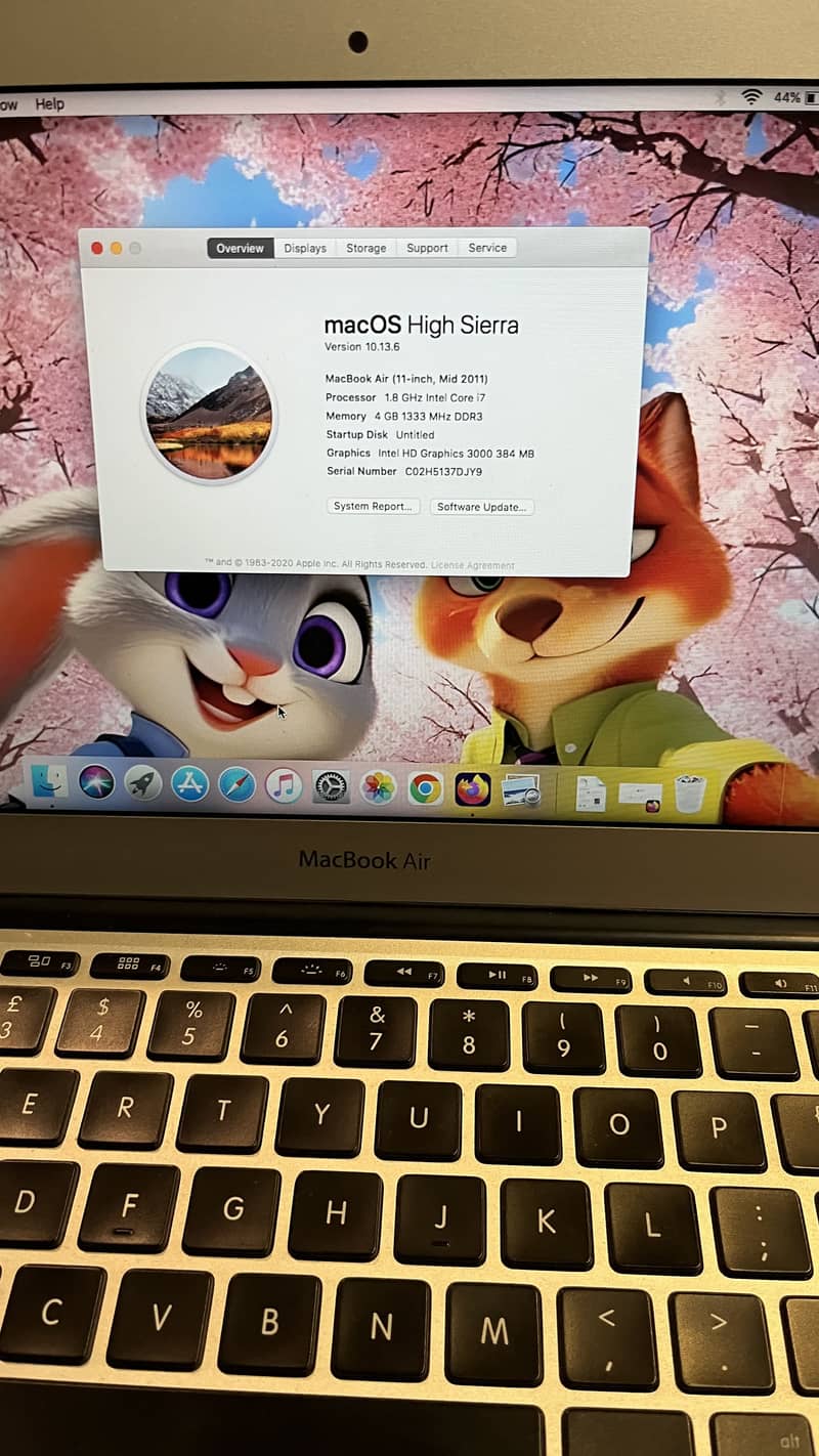 MACBOOK 2011 i7th generation 7