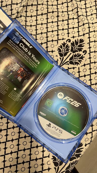 PS 5 FC25 and FC26